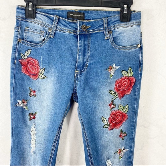 [The Style Between Us] - Picture 2 of 3